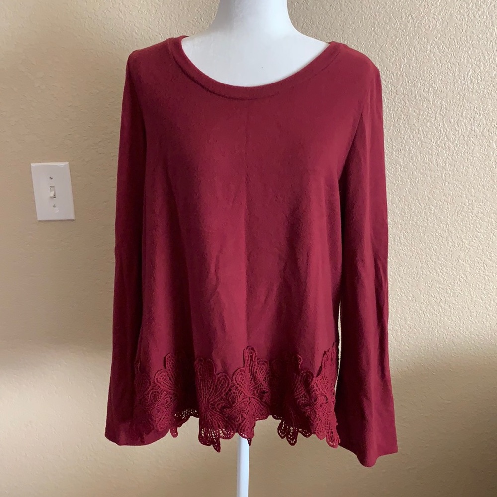Dee Elly Burgundy Top